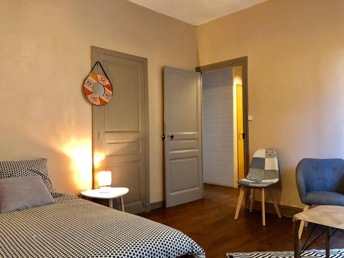 Le Orange - Confort - Wifi - Entre Gare Et Centre Quimper Exterior photo